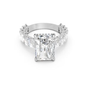 Élite Collection – Radiant Precision Side-Stone Engagement Ring